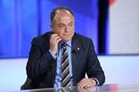 https://www.adnkronos.com/rf/image_size_240x180/Pub/AdnKronos/Assets/Immagini/2020/03/29/gratteri_nicola_tv_fg.jpg
