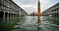 https://st.ilfattoquotidiano.it/wp-content/uploads/2019/11/15/venezia-acqua-1200-690x362.jpg
