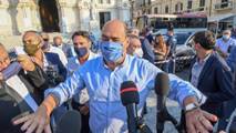 Referendum, Roberto Saviano attacca il Pd: "Votano S solo per sopravvivere"