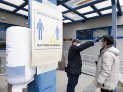 https://images2.corriereobjects.it/methode_image/2020/04/16/Interni/Foto%20Interni%20-%20Trattate/abd22b1e2eb4276641a035ea941bb2c3-kxTC-U3180724845427MrF-593x443@Corriere-Web-Sezioni.jpg?v=202004161132