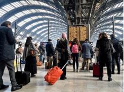 https://www.corriere.it/methode_image/2020/04/15/Economia/Foto%20Economia%20-%20Trattate/315.0.1971285428-kRbB-U3170488815754oGB-656x492@Corriere-Web-Sezioni-cf-cropped-1-0-652-492-kYZ--590x445@Corriere-Web-Sezioni.jpg?v=202004170810