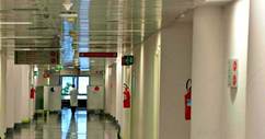 https://st.ilfattoquotidiano.it/wp-content/uploads/2019/09/12/ospedale-690x362.jpg