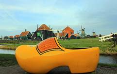 Zaanse Schans con bambini: tra zoccoli e mulini a vento