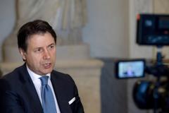 https://www.adnkronos.com/rf/image_size_240x180/Pub/AdnKronos/Assets/Immagini/2020/06/19/Conte_villa_uno_afp.jpg