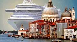 Risultato immagini per grandi navi a venezia"