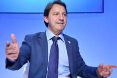 Tridico non si dimette, smitraglia cifre inutili e si difende: Non sono stato io, ma lUnit Antifrode lha creata lui