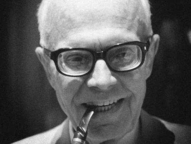 Descrizione: http://www.ecplanet.com/sites/ecplanet.com/files/u3/03718_sandro_pertini.jpg